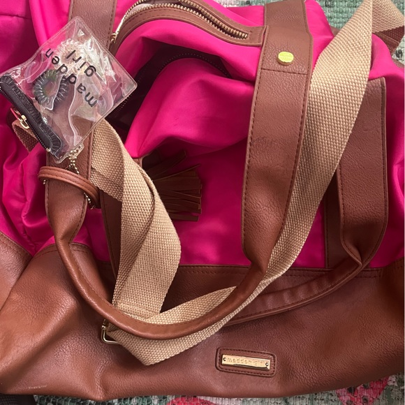 Steve Madden Madden Girl Large Weekender Duffle Bag. Mint Condition - Picture 8 of 11